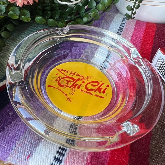 Vintage Chi Chi Lounge Glass Ashtray - Picture 3 of 6